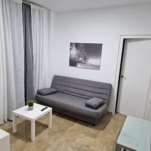 https://apartamento-moderno-y-limpio-en-el-centro-urbano.hotelsinnerja.org